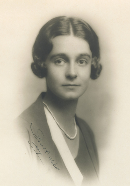 Mrs. Langbourne M. Williams, Jr. - New York Junior League