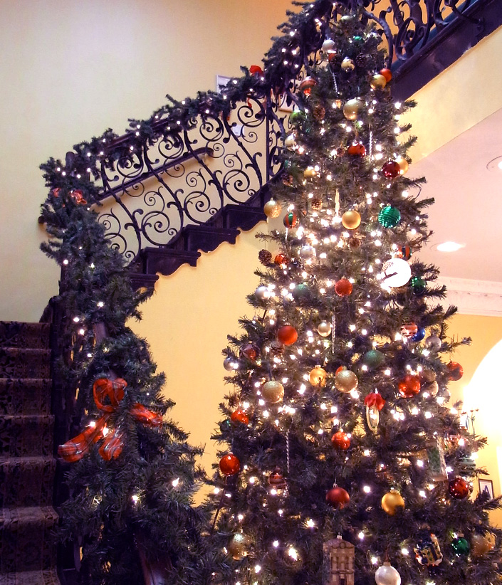 Golden Tree is a holiday success - New York Junior League